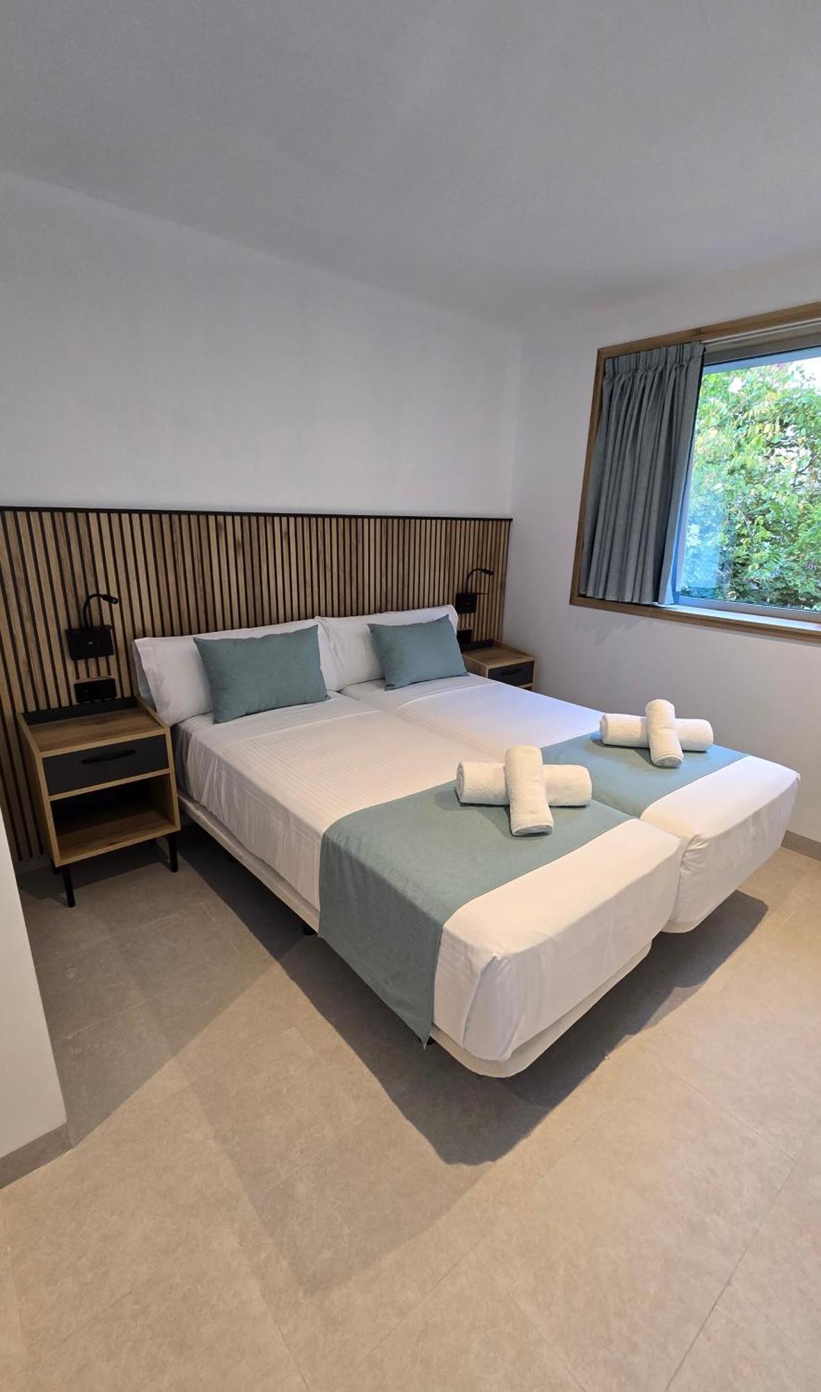 Hostal Rambla 24 By Holihome Alicante Eksteriør billede