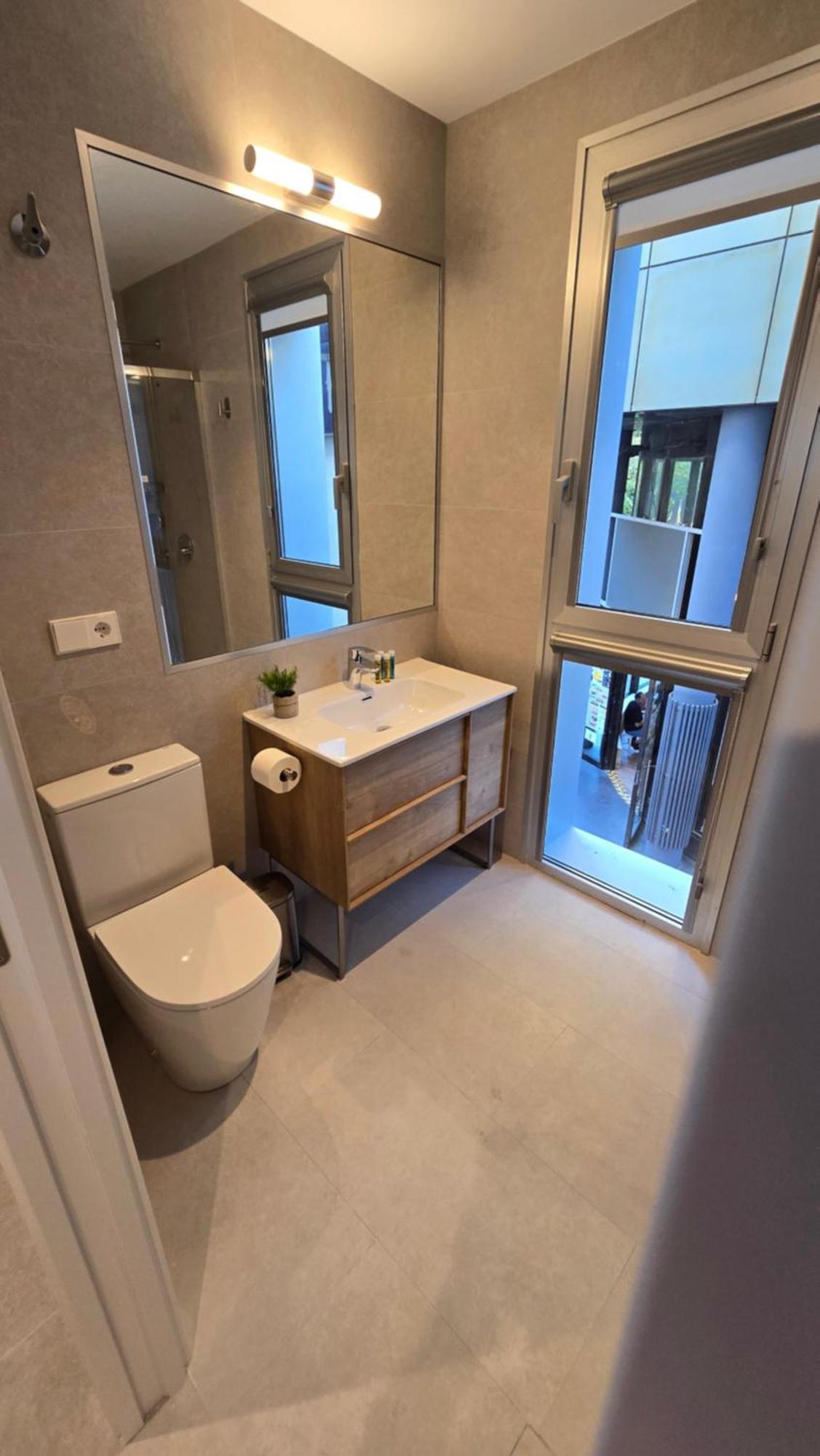 Hostal Rambla 24 By Holihome Alicante Eksteriør billede