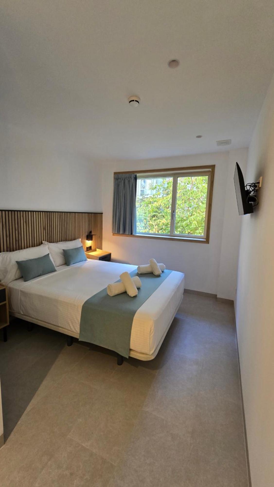 Hostal Rambla 24 By Holihome Alicante Eksteriør billede