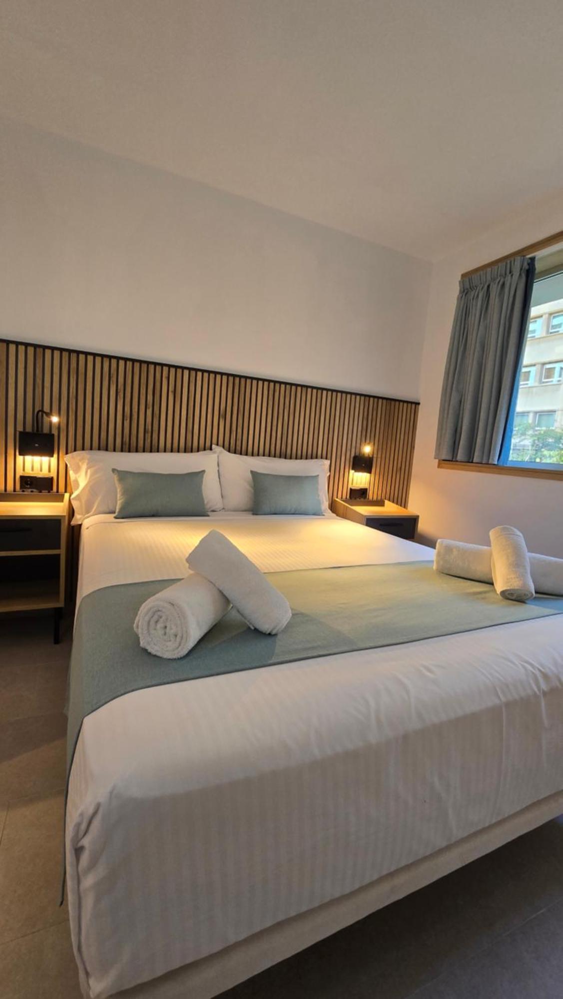 Hostal Rambla 24 By Holihome Alicante Eksteriør billede