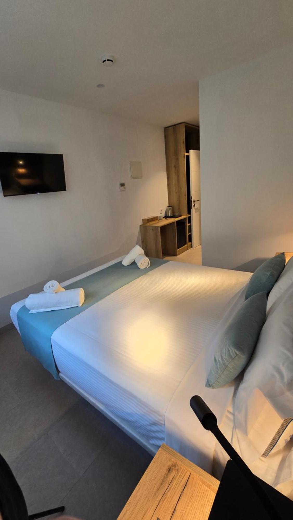 Hostal Rambla 24 By Holihome Alicante Eksteriør billede