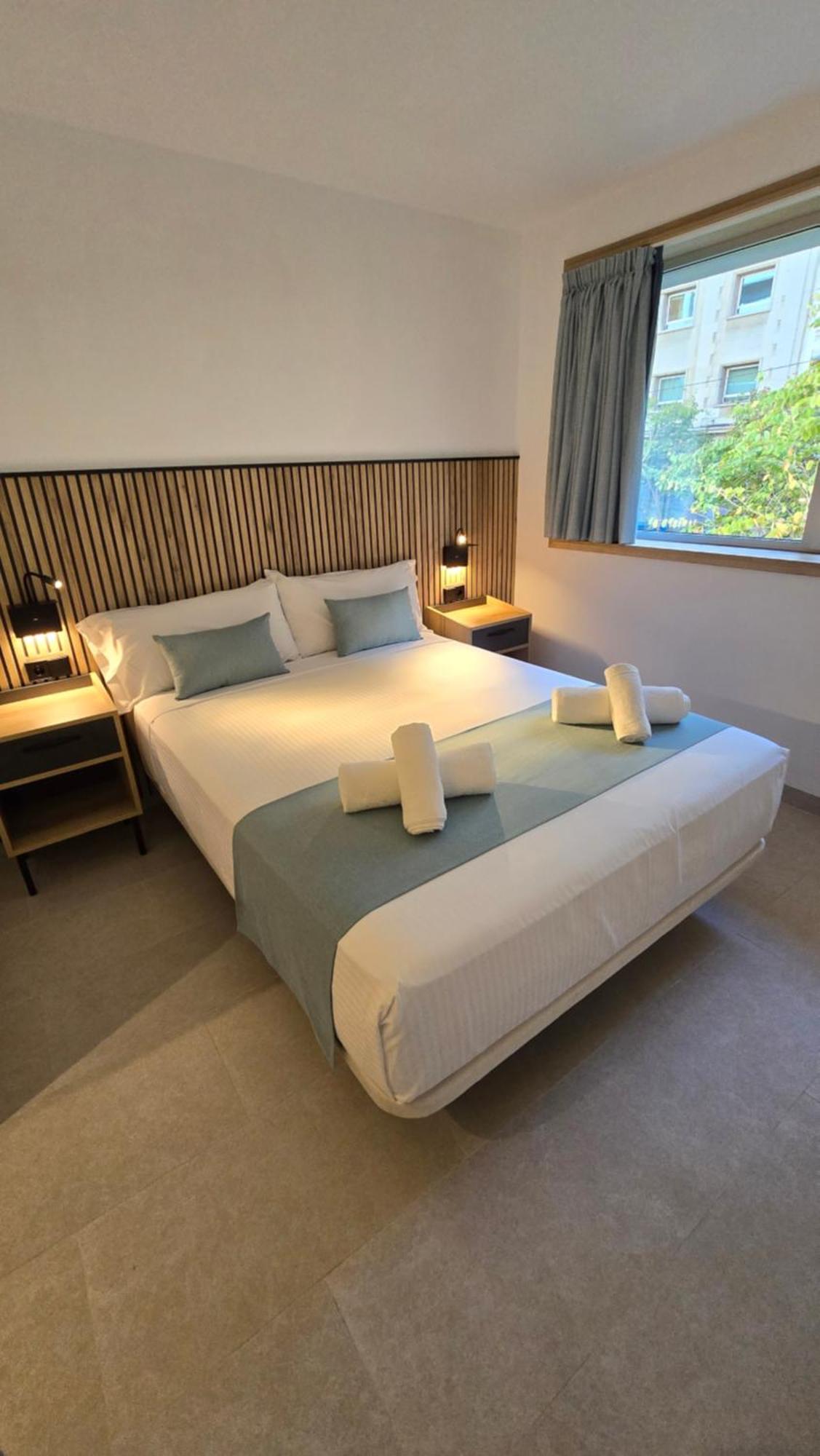 Hostal Rambla 24 By Holihome Alicante Eksteriør billede
